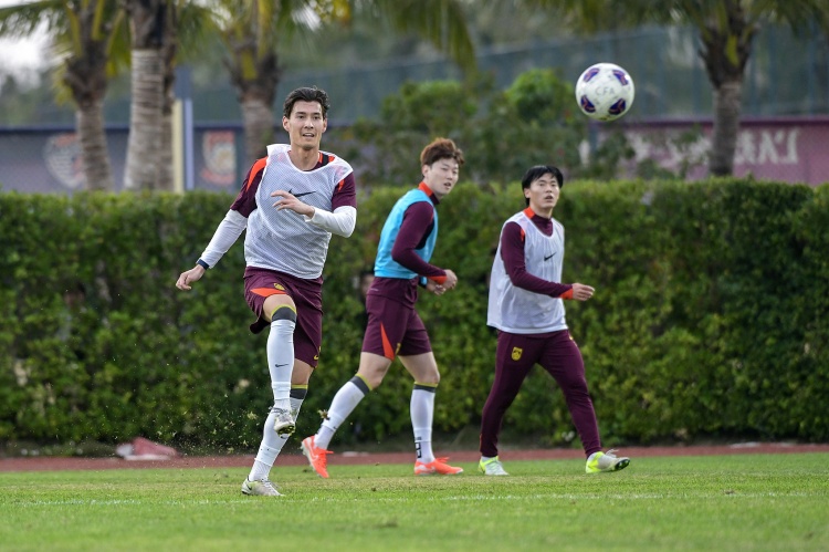 可正式代表国足！FIFA官网显示，侯永永的会籍已转换至中国足协